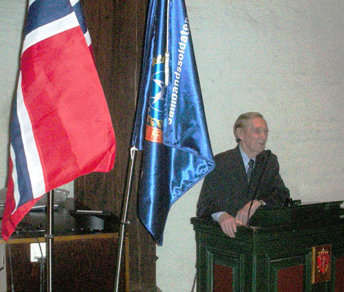 Gunnar S&oslash;nsteby forteller ved SBSF's nye fane!